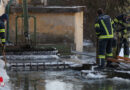 Oö: Wehranlage bei -13°C in Wels vereist → Feuerwehr löst Problem