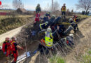 Nö: Person klemmt unter Oldtimertraktor in Fels am Wagram