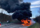 Schweiz: Gelenkbus auf der A1 bei Winterthur in Vollbrand