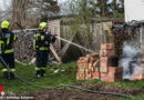 Oö: Feuerwehr löscht brennenden Komposthaufen im Marchtrenk