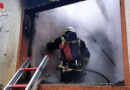 D: Feuer in einem leerstehenden Gebäude in Düren