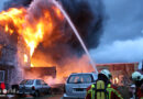 D: Großbrand auf ehemaligen Resthof in Ellerdorf  → landw. Gehöft in Vollbrand