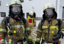 D: Wohnungsbrand mit Menschenleben in Gefahr → Feuerwehr rettet zwei Personen über Leitern