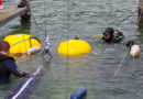 Oö: Bergung eines gesunkenen Segelbootes in Altmünster