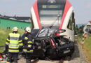 Stmk: Pkw von Zug in Pölfing-Brunn rund 100 m mitgeschliffen → ein Tote (66)