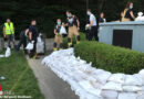 D: Einsatzkräfte der Feuerwehr Bergisch Gladbach erneut in Leichlingen bei prophylaktischem Sandsack-Einsatz gefordert