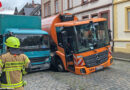 D: Wasserrohrbruch in Worms → Lkws brechen in Fahrbahn ein