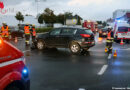 Oö: Schwerer Kreuzungscrash zwischen Auto und Kleintransporter