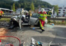 D: Eingeklemmte und eingeschlossene Person bei Unfall mit drei Pkw in Plettenberg