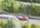 D: Oberleitung liegt auf Zug, Züge stehen im Tunnel (Stuttgart)