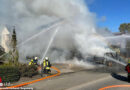 D: Brand einer Carportanlage mit mehreren Fahrzeugen in Klein Rönnau