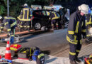 D: Auto fährt in Glascontainer → Fahrer in Schacht-Audorf schwer verletzt