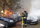 D: Zwei brennende Pkw bei Autohändler in Schalksmühle