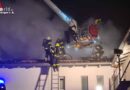 Oö: Ausgedehnter Wohnhausbrand in Straß im Attergau → Einsatz für 8 Wehren