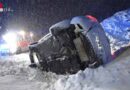 Schweiz: Pkw stürzt in Linkskehre über Böschung ab → 4 Verletzte, davon 2 Kinder, bei Davos