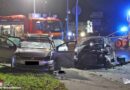 D: Unfall in Grevenbroich → Feuerwehr muss Verletzten aus Pkw schneiden