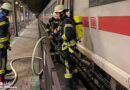 D: Flammen und Rauch an einem ICE im Bahnhof Offenburg