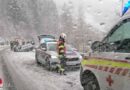 Oö: Pkw überschlägt sich auf Schneefahrbahn in Kleinraming → Geschwister (15, 17) landeten im Krankenhaus