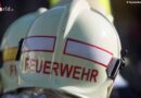 D: Aufwändige Löscharbeiten bei Feuer im Rohbau eines Doppelhauses in Elmshorn