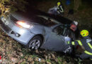 Oö: Drei Verletzte → Auto schlittert bei Eisregen 200 Meter in Garstnerbach ab