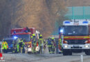 Bayern: Rehen ausgewichen → 21-Jährige prallt mit Pkw auf B 20 bei Freilassing gegen Lkw: eingeklemmt