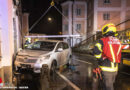 Oö: Pkw in Wilhering gegen Mauer → Polizei musste Lenker auffordern, nicht weiter zu fahren