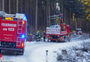 Nö: Autobergung auf der L 8121 zwischen Hollenbach (Waidhofen / Thaya) und Dietmanns