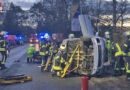 D: Lenkerin nach Unfall in Bonn über Heckklappe aus Fahrzeug befreit