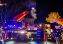 D: Feuerwehren aus dem Lehrter Stadtgebiet verhindern ausgedehnten Dachstuhlbrand