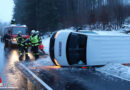Oö: Umgestürzter Kleintransporter in Helfenberg
