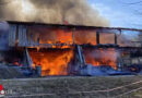 Schweiz: Scheune in Böbikon (Zurzach) in Flammen
