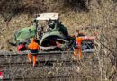 Schweiz: Traktor bei Niederglatt auf Bahntrasse gestürzt und Zug touchiert