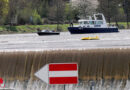 D: Sportboot samt Fahrer rechtzeitg vor Schleusen-Wehr in Trier gerettet