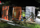 Stmk: Schüttgut-Lastwagen in Flatschach (Spielberg) umgestürzt