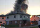 D: Brennendes Carport setzt Wohnhausdachstuhl in Minden in Brand