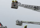 D: Dreistündiger Einsatz bei Brand der Absauganlage in Metallverarbeitungsbetrieb in Heiligenhaus