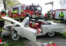 D: Auto Union-Oldtimer kracht nach Kollision mit Pkw bei Harsefeld gegen Baum → zwei Schwerverletzte