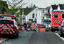 D: Gefährliches Feuer zerstört Wohnung in Mehrfamilienhaus in Bergisch Gladbach