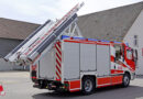 D: Zwei neue LF 10 mit hydraulisch absenkbarer Entnahmehilfe für die Feuerwehr Schwaigern