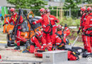 Oö: Arbeiter in Leonding rund 4 m in Lichtschacht gestürzt