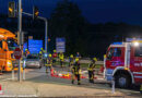 Oö: Pkw-Lenker nach Kollision mit Lkw auf Kreuzung in Mauthausen befreit