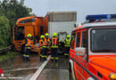 Oö: Massiver Treibstoffaustritt aus Lkw am Ebelsberger Berg (Westautobahn)