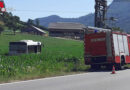 Oö: Autobus-Ausritt in ein Maisfeld auf der B 115 in Ternberg