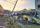 Tirol: Gützerzug reißt Schul-Autobus mit → zwei schwerverletzte Kinder, ein Toter (Busfahrer) in Pflach