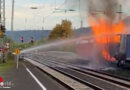 D: Eisenbahn-Waggon mit Toilettenpapier in Flammen aufgegangen