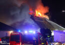 Oö: Sechs Wehren bei Dachstuhlbrand in Ried / Traunkreis → Einsatz am Bahnsteig