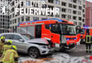 D: Berliner Elektro-HLF bei Einsatzfahrt in Unfall verwickelt → zwei Verletzte