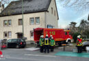 D: Gelber Dampf aus einem Bohrloch führt zu 5-Stunden-Feuerwehreinsatz in Bochum