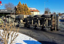 Stmk: Sattelschlepper beim Kreisverkehr in Eibiswald umgestürzt