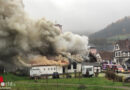 D: Unbewohntes Gebäude in Ramberg in Vollbrand